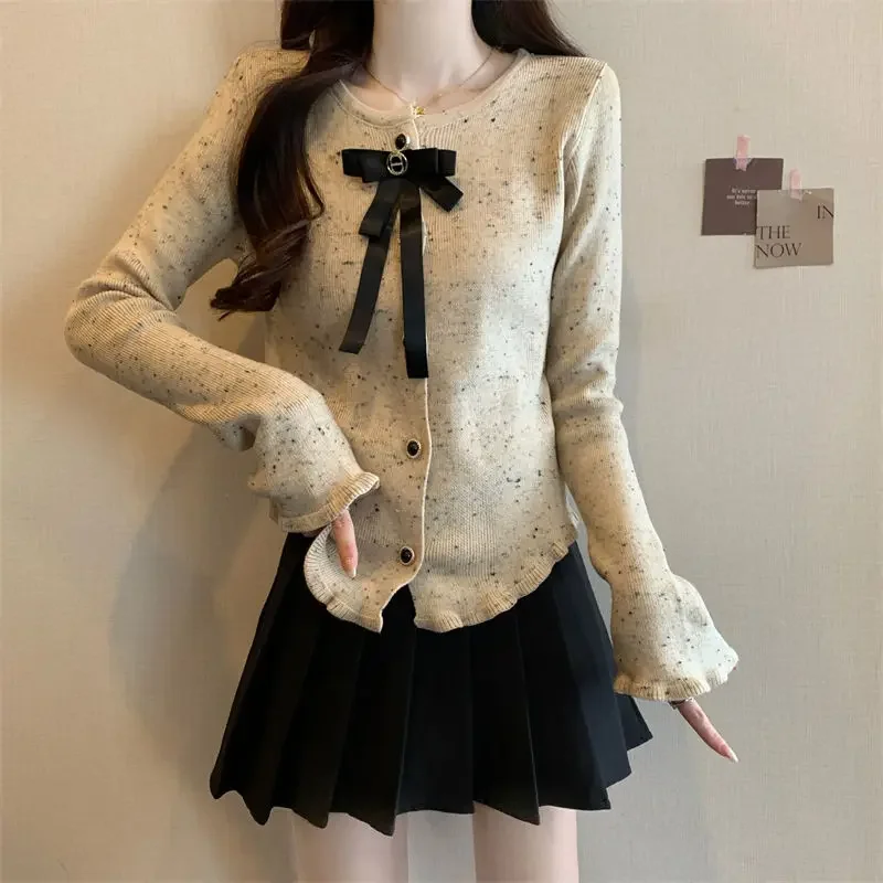 Small Fragrance Style Bow-eared Short Design Slim Round Neck Flared Sleeve Knitted Sweater