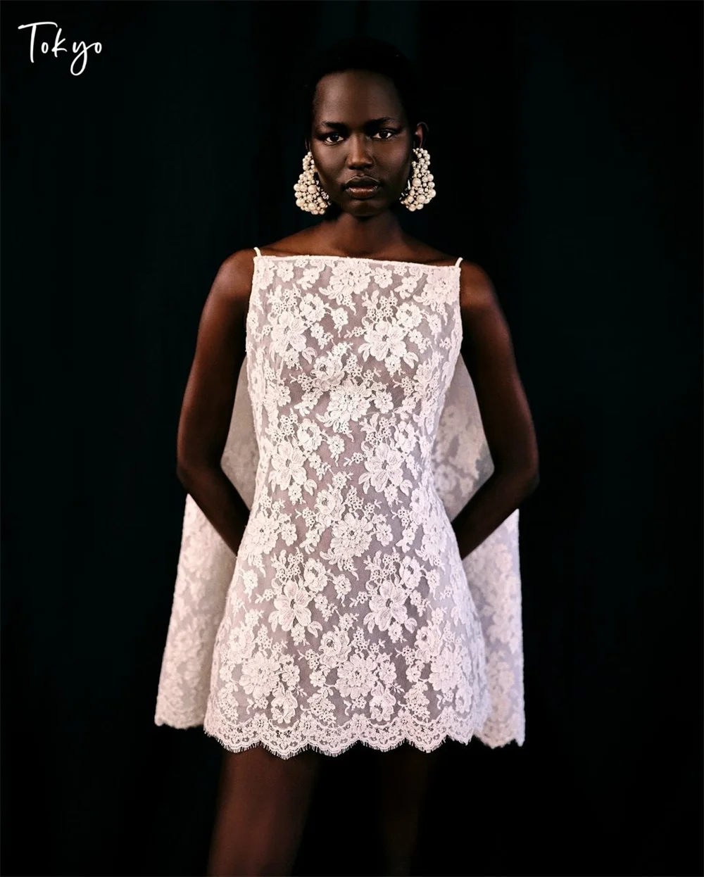 

Белые свадебные платья на тонких бретельках по индивидуальному заказу, элегантное свадебное платье без рукавов с шалью, 2021, мини-свадебное платье с цветочным кружевом