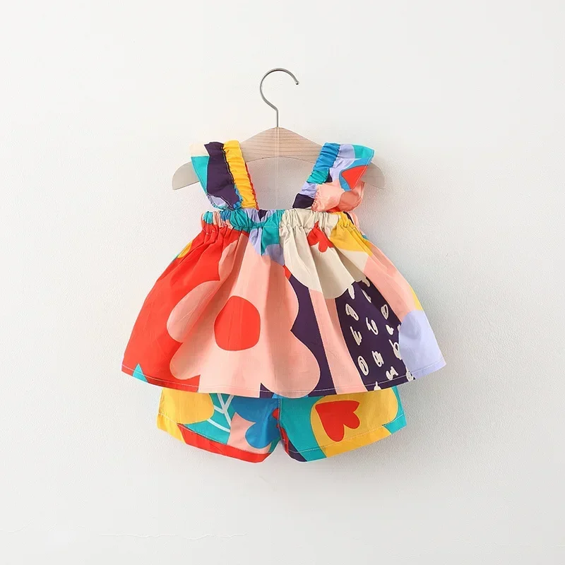 Sommer-Babykleidungsset für Mädchen, Oberteil mit Blumenmuster und Trägern + lässige Hose, farblich passendes 2-teiliges Outfit für Kleinkinder. – Detail 3