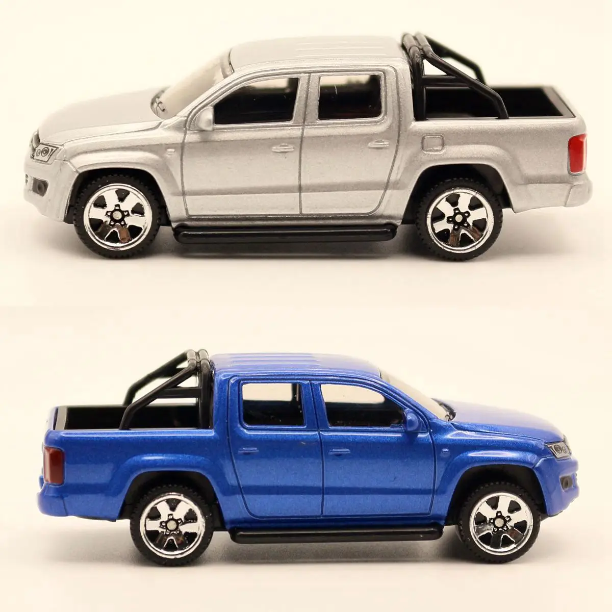 1/64 Volkswagen Amarok Pickup Truck Toy Car CCA Vehicle Model Miniature Free Wheel Diecast Metal Collection Gift For Boy Kid