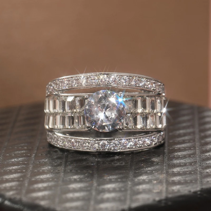 Luxurious Chic Promise Ring For Women Paved Full of Shining Artificial Zirconia Elegance Engagement Wedding Ring Jewelry