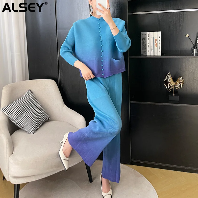 

ALSEY Miyake Original Pleated Two Piece Spring New Gradient Ribbed Top+Loose Plus Size Straight Pants Womens Premium Sense Set