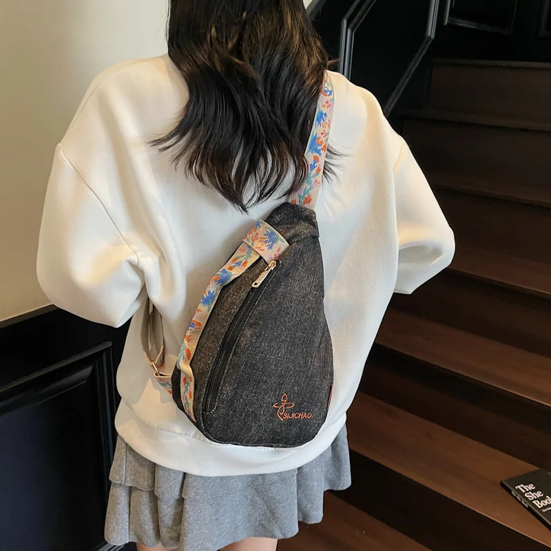 حقيبة صدر ترفيهية ذات سعة كبيرة للنساء حقيبة كتف خفيفة للتنقل بسيطة خارج جميع أنواع حقائب اليد وحقيبة كروس #2