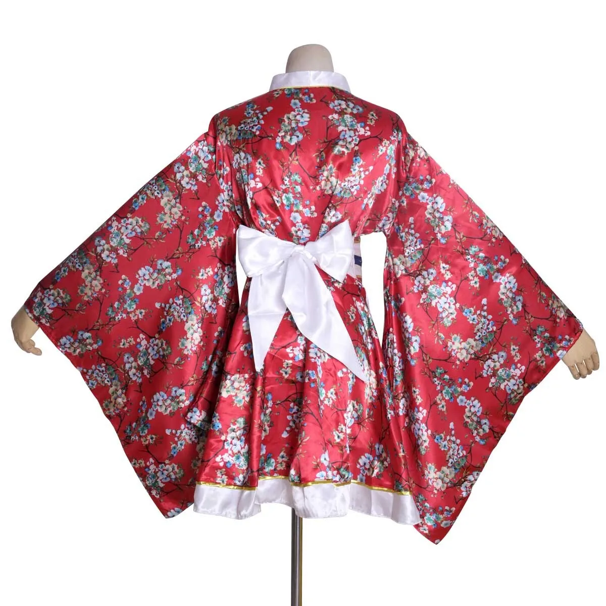 Рисунок 4 - Женское короткое кимоно в японском