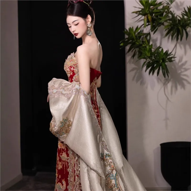 Novo vestido de noiva luxuoso estilo chinês para brindar e tradicional chinesa
