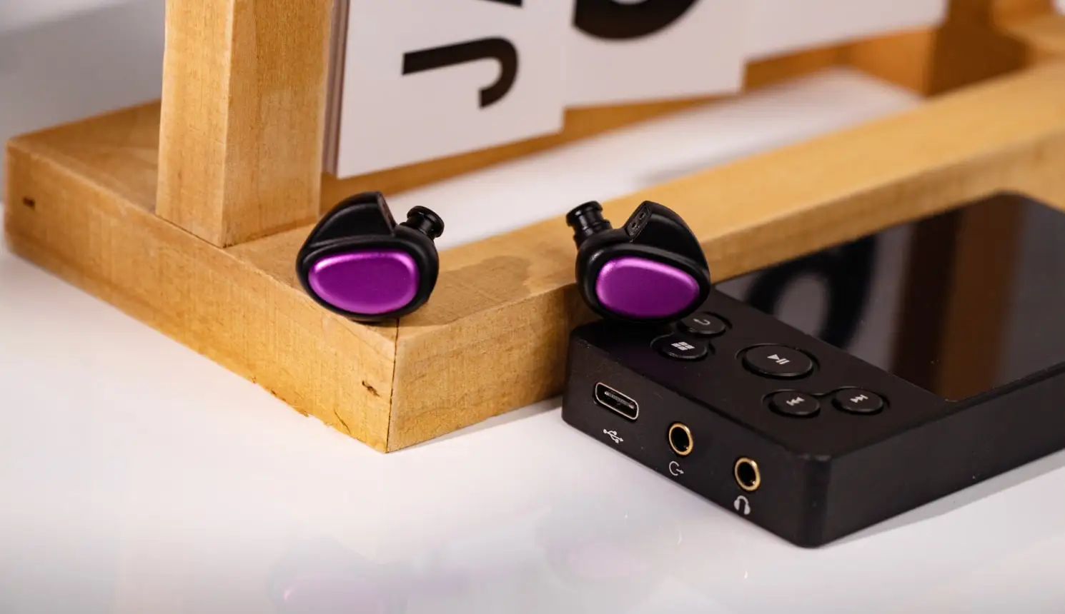 Tripowin X HBB Kailua Dual Dynamic Driver In-Ear-Monitor mit abnehmbarem OCC-Kabel 0,78 mm 2-Pin-Anschluss für audiophile Musiker – Detail 4