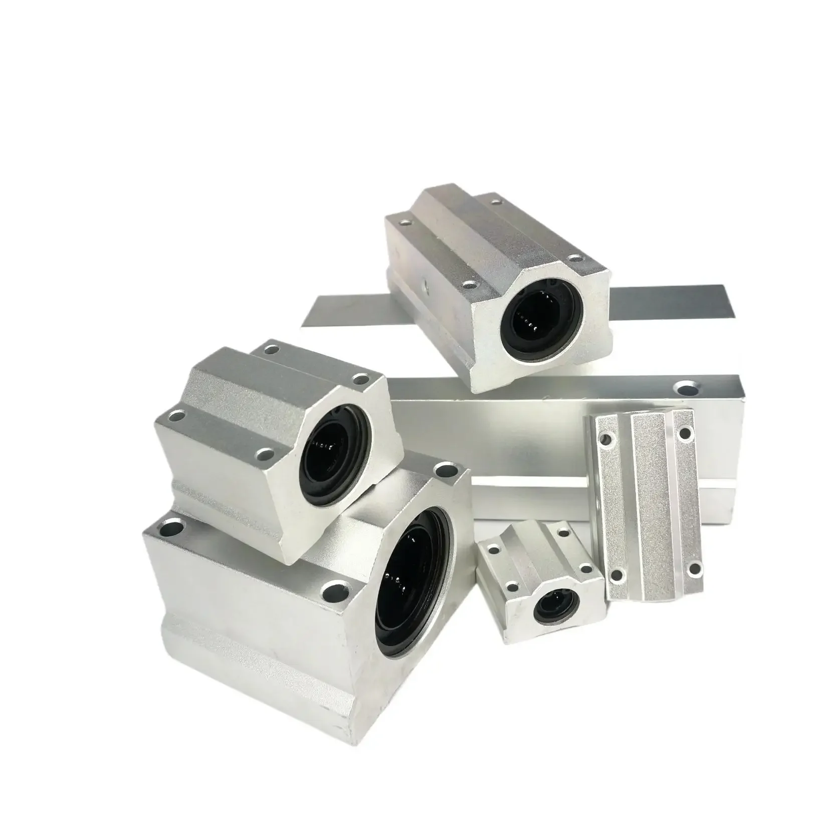 

SCS6UU SCS8UU SCS10UU SCS12UU SCS16UU SCS20UU SCS25UU SCS30UU SCS35UU SCS40UU Линейная скользящая втулка Блок шарикоподшипника с ЧПУ