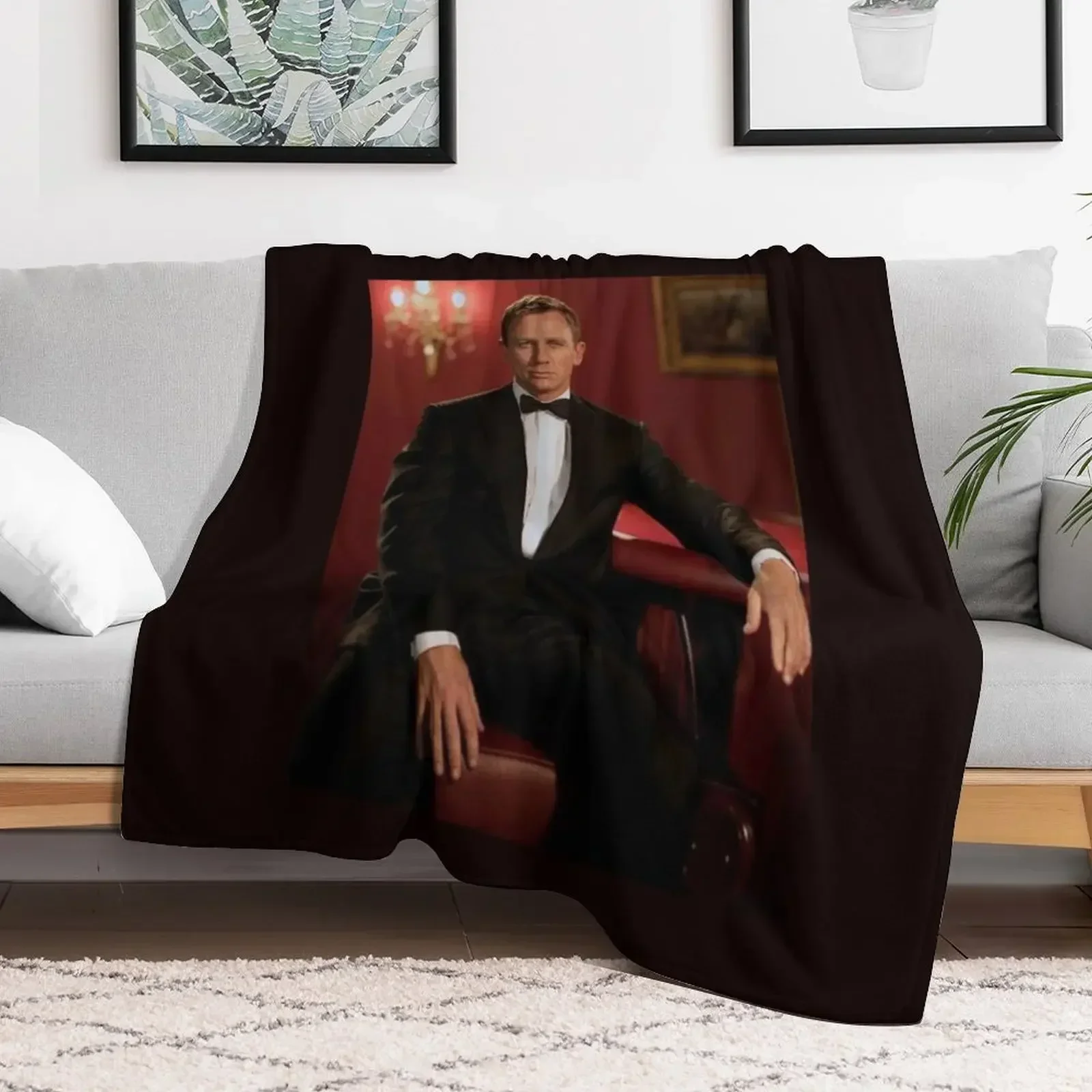 

Daniel Craig Throw Blanket Flannels Soft Blankets