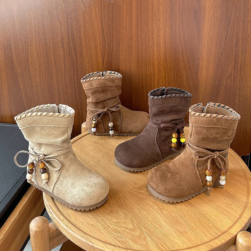 

Замшевые кожаные ботинки для маленьких девочек с бантом из бисера. Новинка 2023 года. Зимние детские ботильоны. Нескользящие простые детские школьные ботинки в стиле ретро.