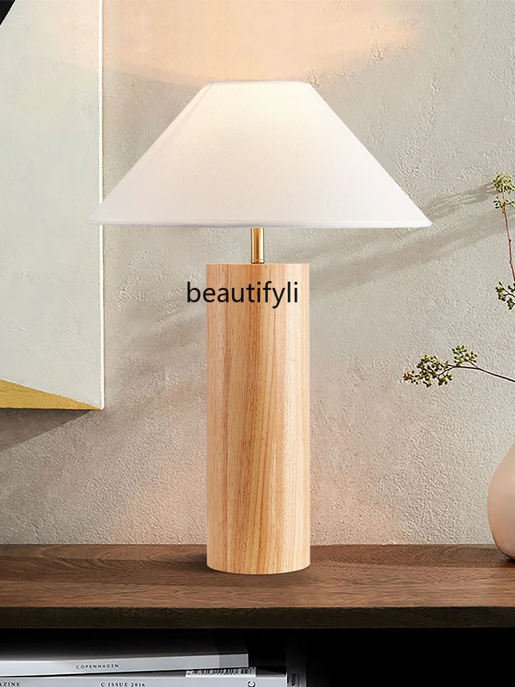 Retro American Solid Wood Table Lamp Living Room Bedroom Bedside Table Creative Cozy and Romantic Nail Lamp for Domestic Use