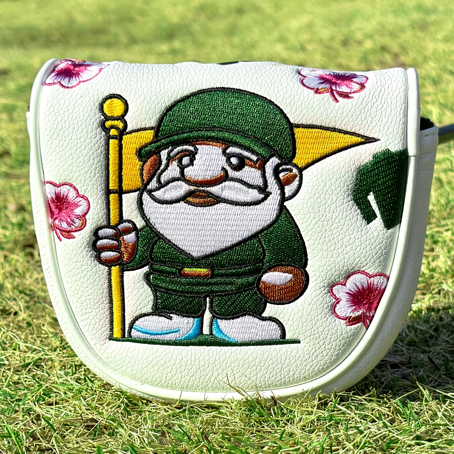 The Elderly Person Design Style of the Golf Club HeadCover, Golf Putter HeadCover-Advanced Embroidery, Suitable for Most Clubs - view 2