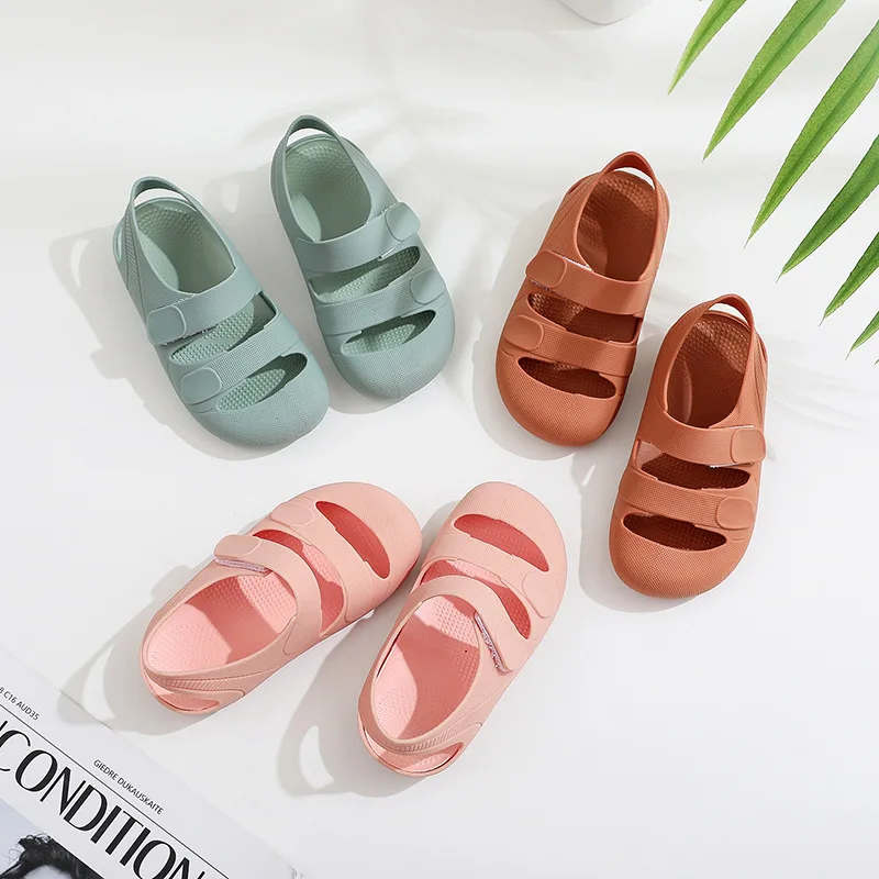 New Style Children\'s Sandals Soft Plastic for Boys Girls Hollow Shoes for Baby Water Shoes Sandals