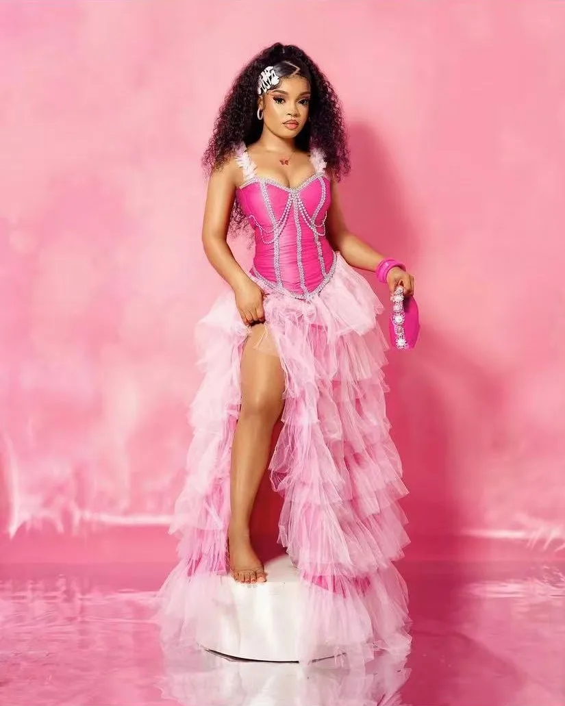 Ładne różowe warstwowe suknie na bal maturalny zroszony zjawiskowy potargany błoto tiulowa długa sukienka na imprezę Sweetheart gorset fotografia formalna sukienka