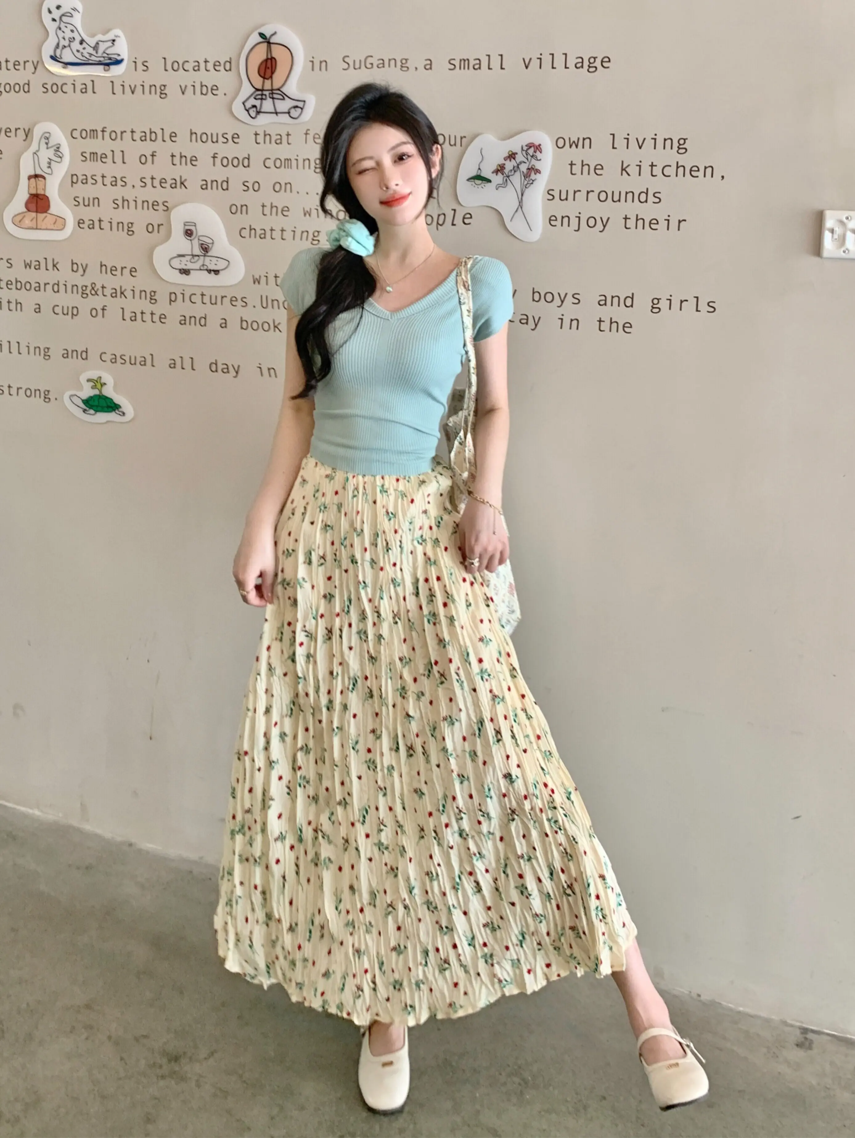 New Korean Cream Ditsy Tiny Red Floral Crinkle Pleated Midi Skirt Elastic Waist Flowy Swing A Line Long Skirt Lightweight Summer