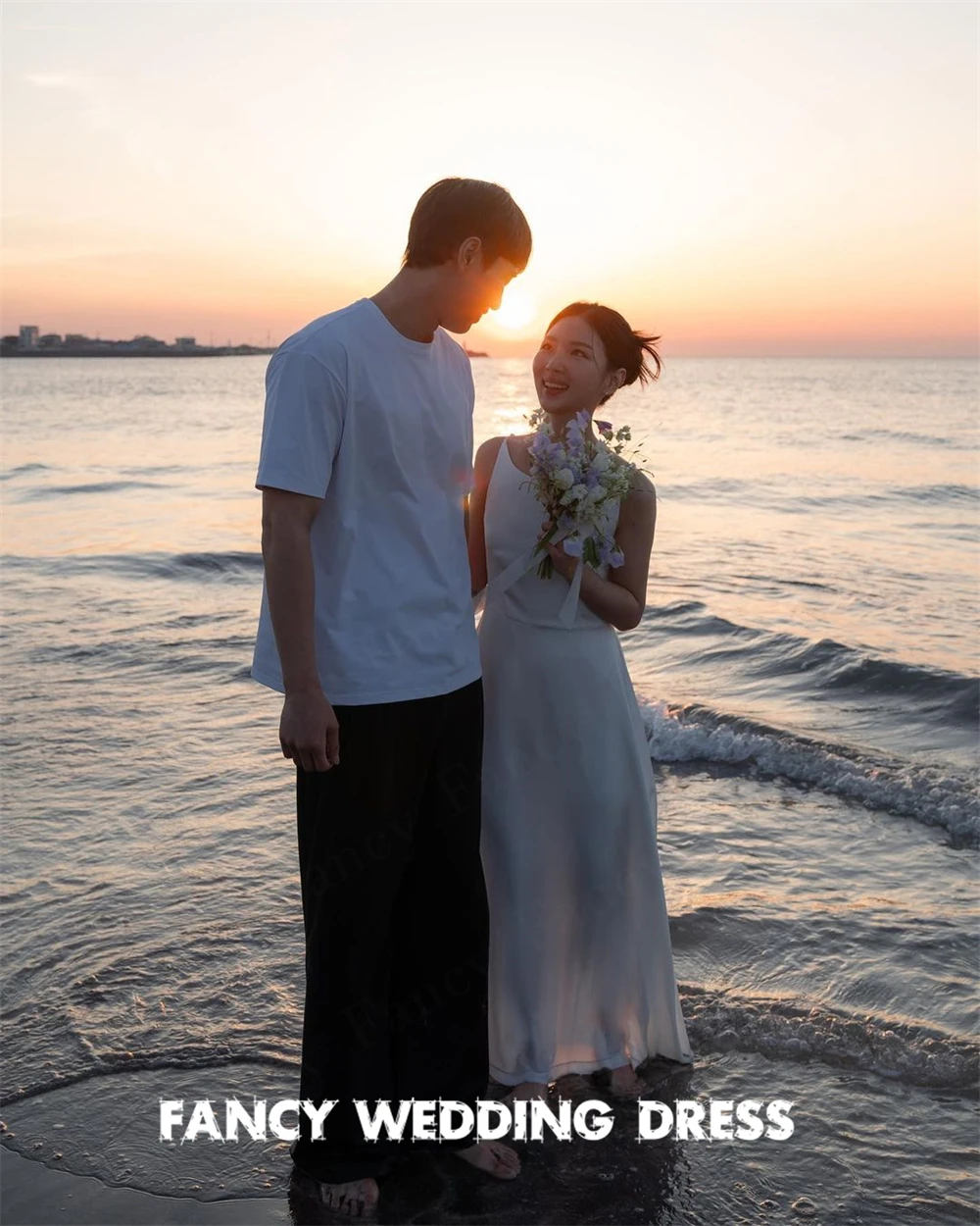 Vestido de novia coreano sencillo y elegante con cuello redondo, vestido de novia sin mangas de satén suave, vestido de noche de satén elástico personalizado