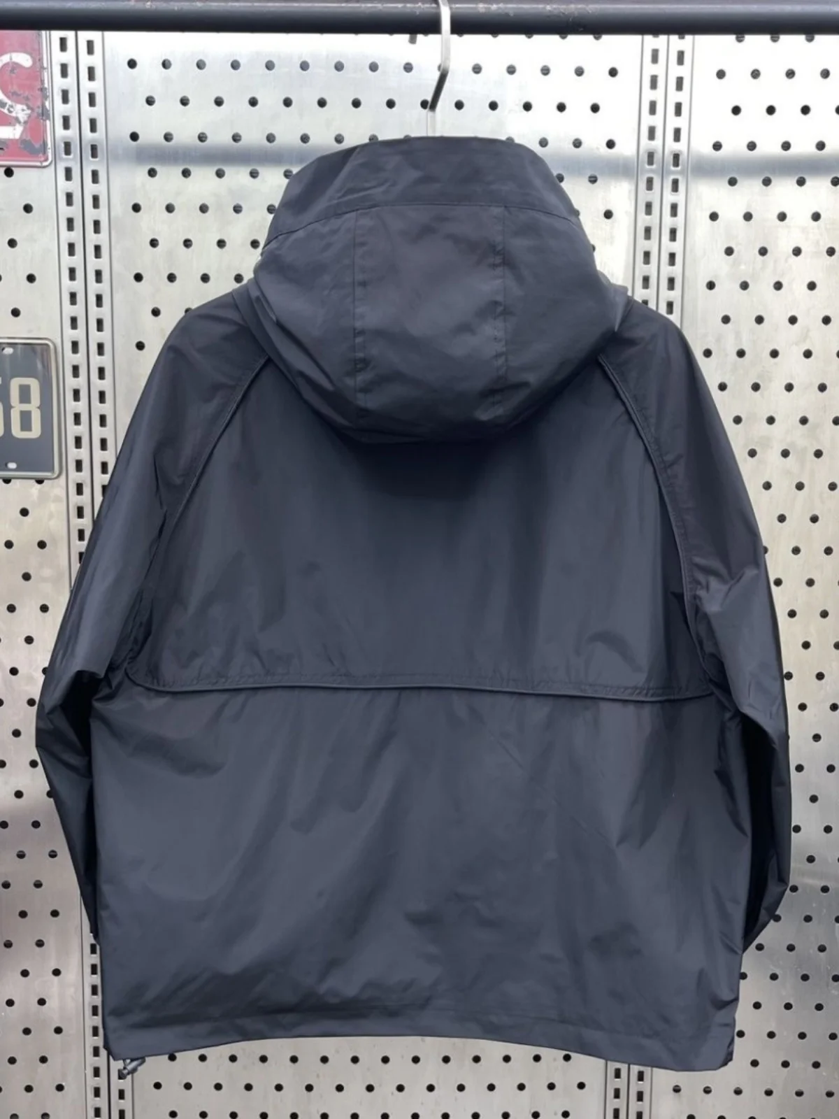 

Весенне-осенняя новая мужская повседневная однотонная черная модная облегающая рабочая одежда с капюшоном Jaet Youthful Energy из полиэстера F...