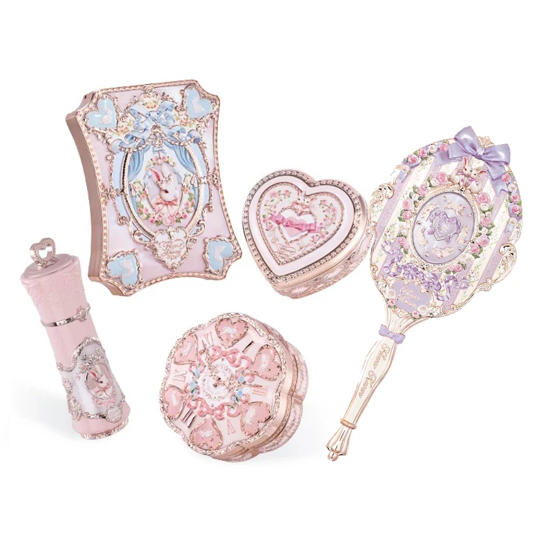 kit-de-maquillaje-flower-knows-bunny-garden-collection-set-de-regalo-con-lapiz-labial-crema-labial-rubor-base-en-barra-y-base-en-crema