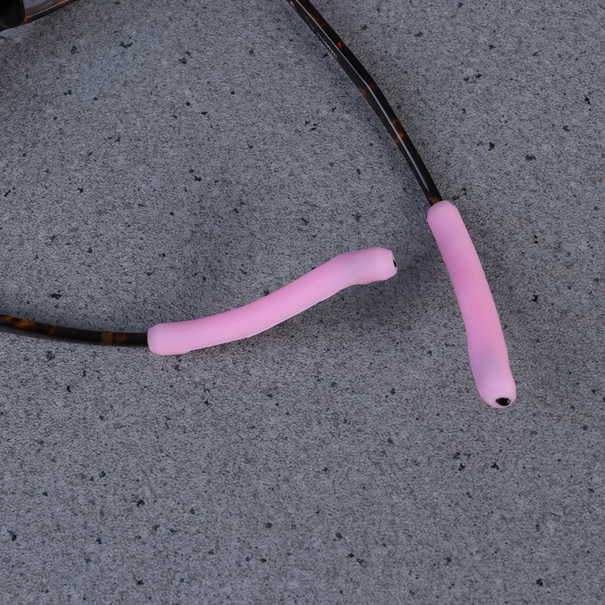 

Anti Slip Glasses Tips 55Mm Length 7Mm Outer Diameter 2.8Mm Aperture Silicone Ear Hooks For Sports Running Surfing Eyewear