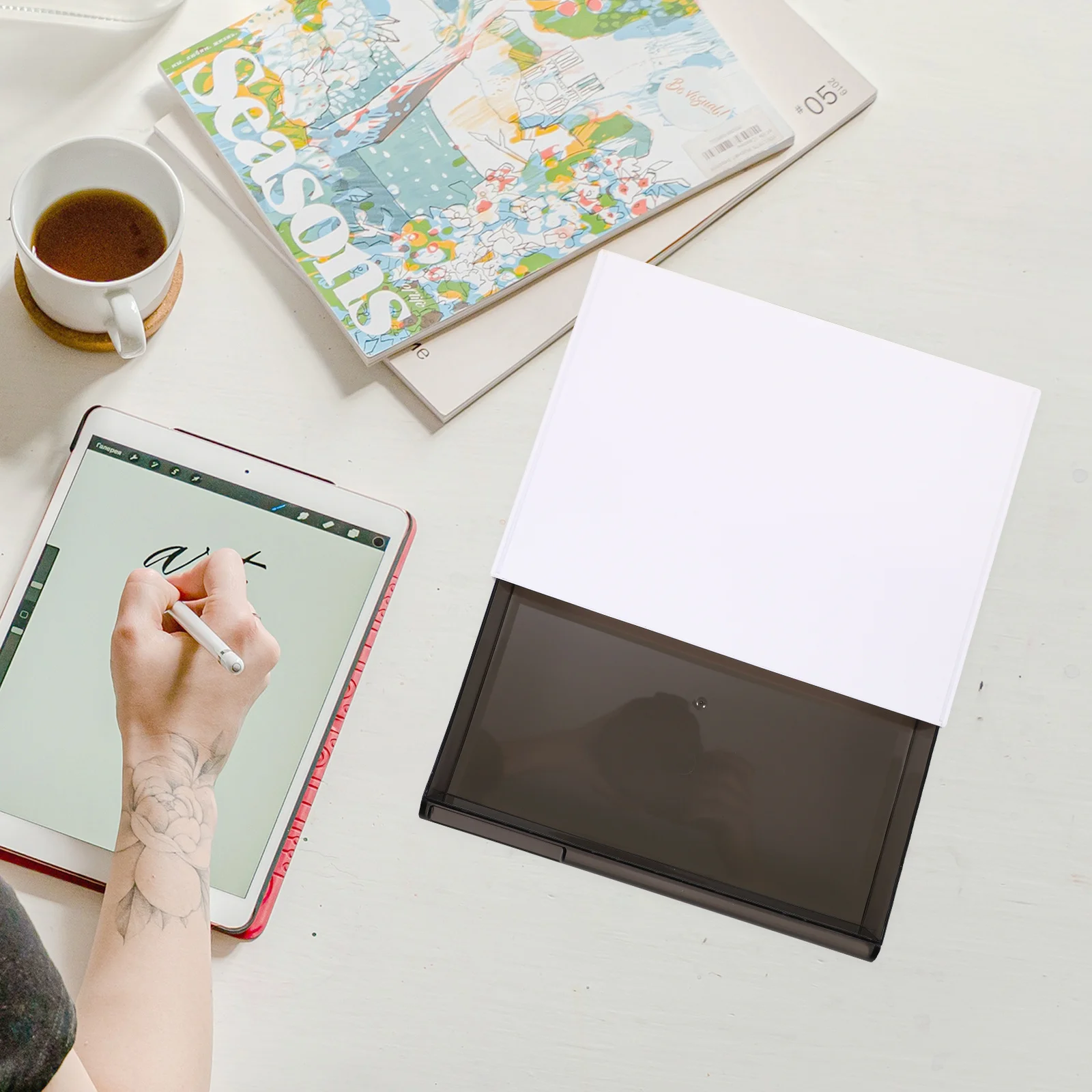 

Under Table Drawer Organizer Self-Adhesive Sturdy Practical for Long Lasting Use Under Desk Storage Hidden Desk Drawer