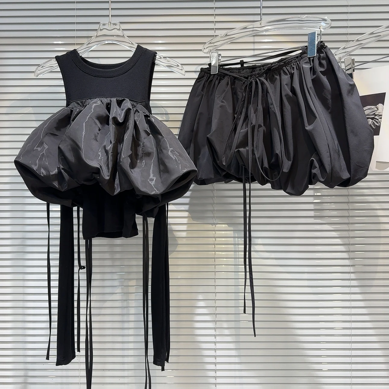 

Модный женский модный женский жилет с пузырьковым декором, топ и юбка с цветочным бутоном, комплект Ele Long Sve, наряд для взрослых, лето