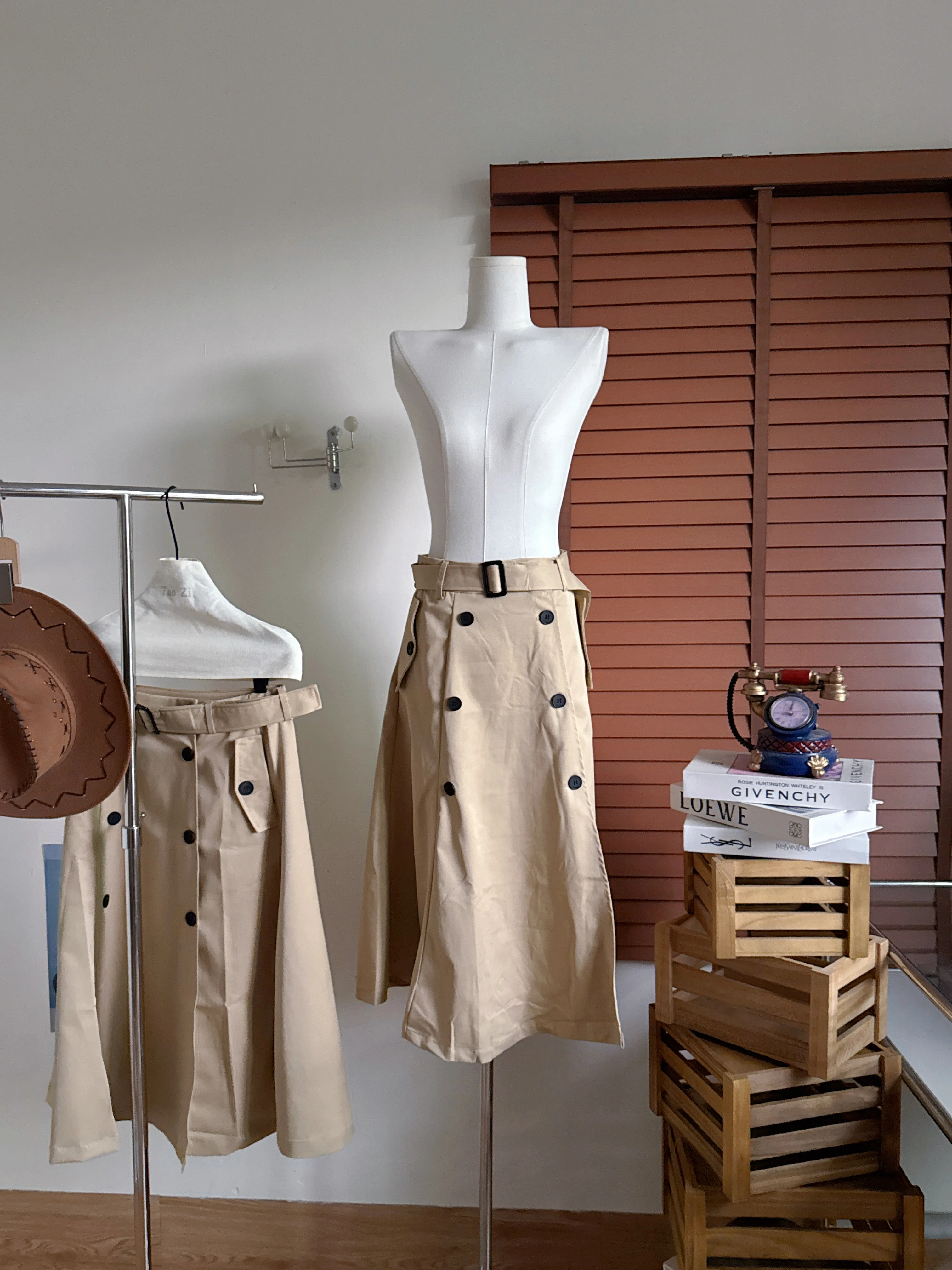 Women's Spring Autumn Elegant England Style A Line Long Skirt Lady Streetwear High Waist Double Breasted Skirt