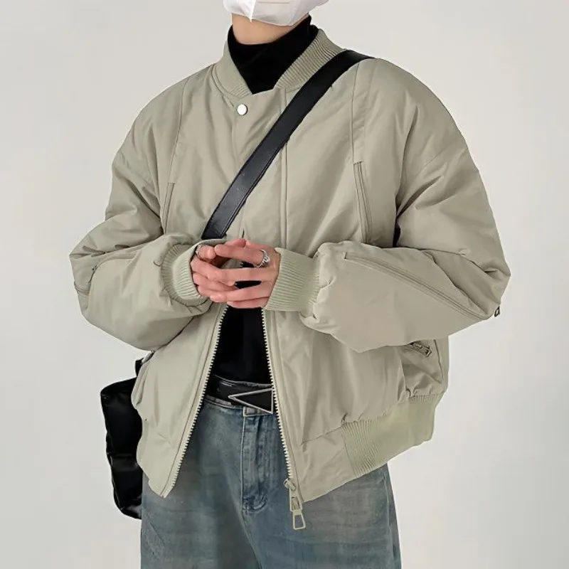 

Весенний тренд, короткая бейсбольная летная куртка Ins, дизайн на молнии с нишевыми рукавами, простые свободные пальто для мужчин, уличная верхняя одежда унисекс