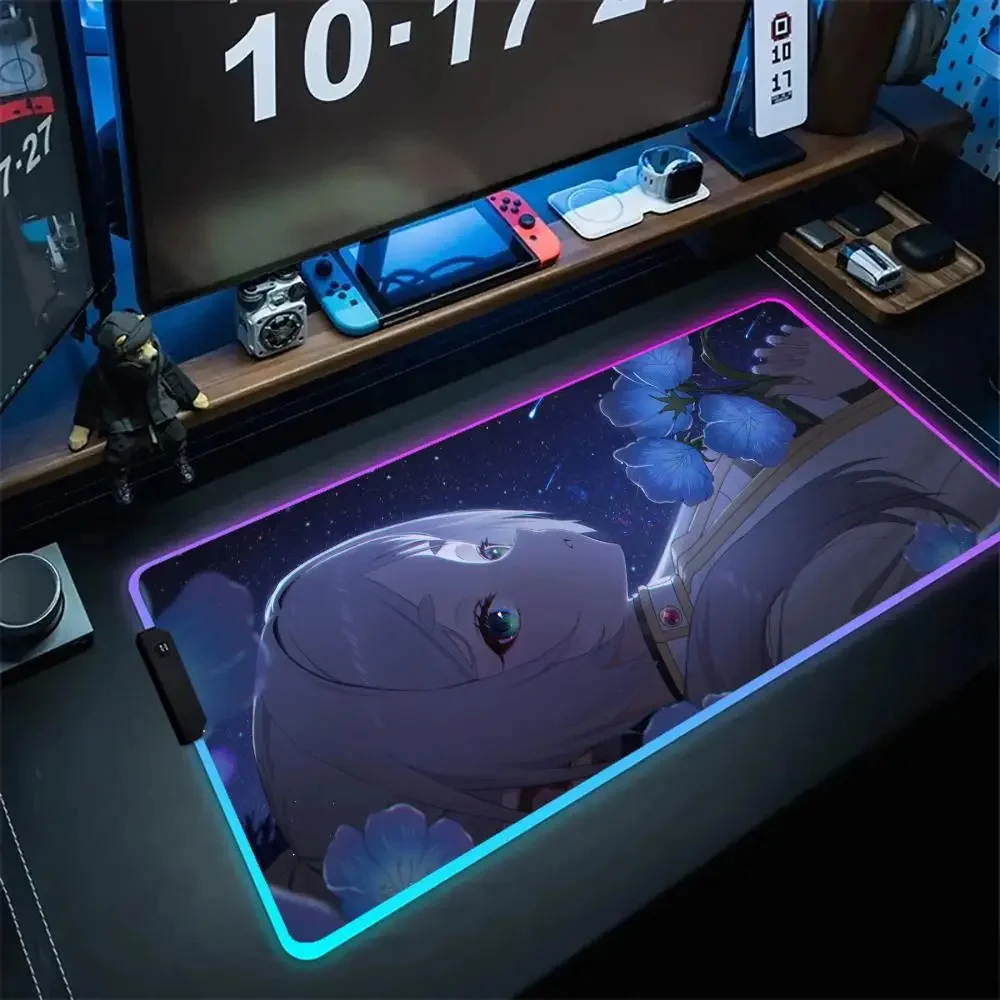 Popolare F_frieren Mouse Pad RGB Mousepad tappetini da scrivania luminosi tappetino per Mouse Anime tappetini per Mouse da gioco Xxl tappetini per tastiera a LED per PC