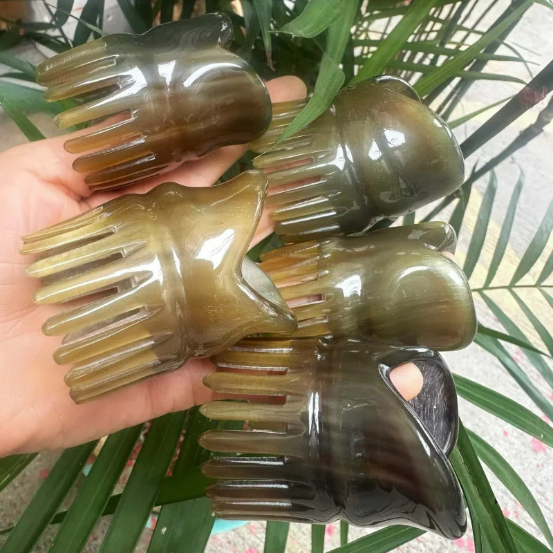 

Yak horn fish mouth-shaped comb for therapy, hair care, and scalp meridian massage