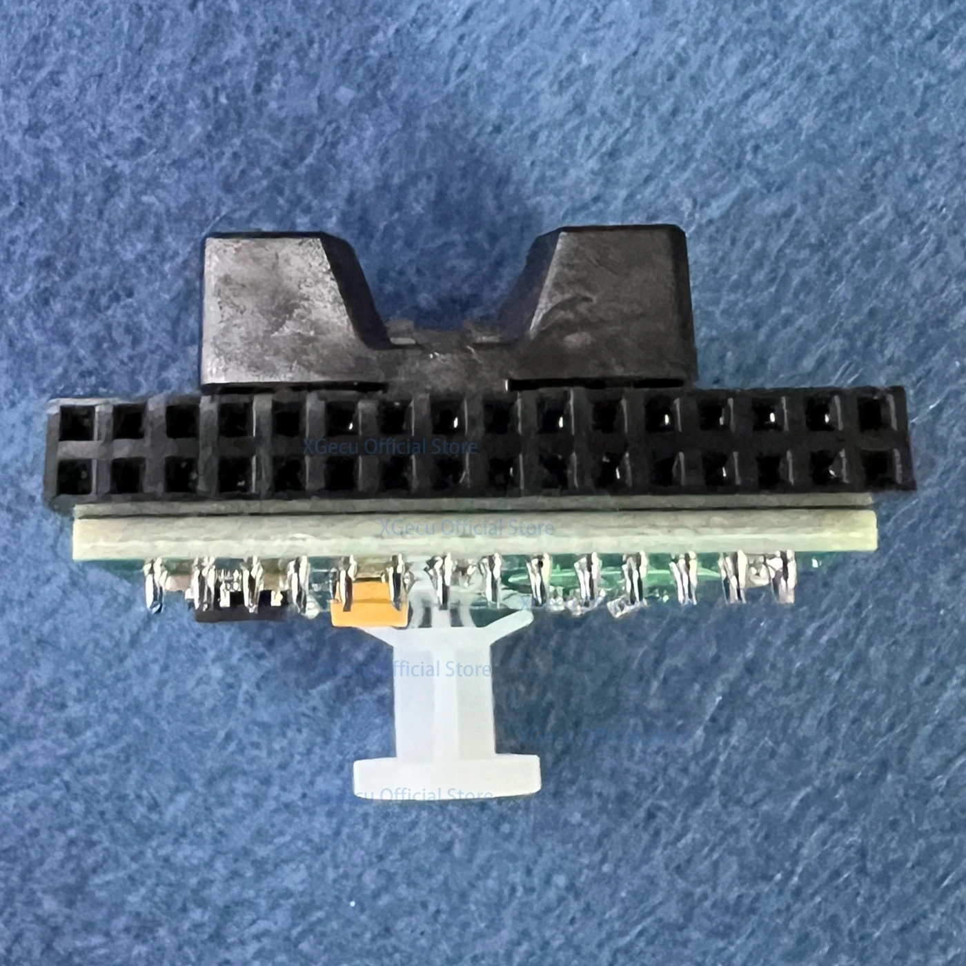 T76_SOP16_127EX XGECU High-Speed SOP16 Adapter width: 300mil  Pin spacing: 1.27mm  Compatible with all 25-series SOP16 chips