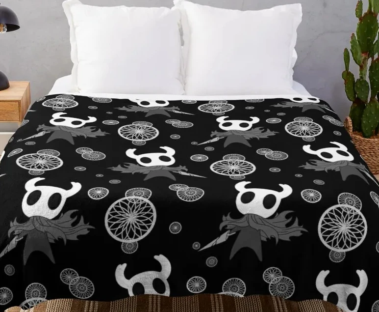 Hollow Knight pattern Throw Blanket Blanket For Decorative Sofa Designer Blankets Dorm Room Essentials Furry Blankets