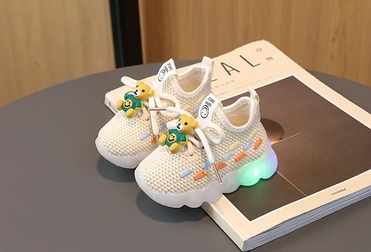 Mode kinder Leuchtende Turnschuhe LED Blinkende Schuhe für Mädchen Baby Casual Schuhe Frühling Herbst Heißer Verkauf Kleinkind Sport Schuhe – Detail 5