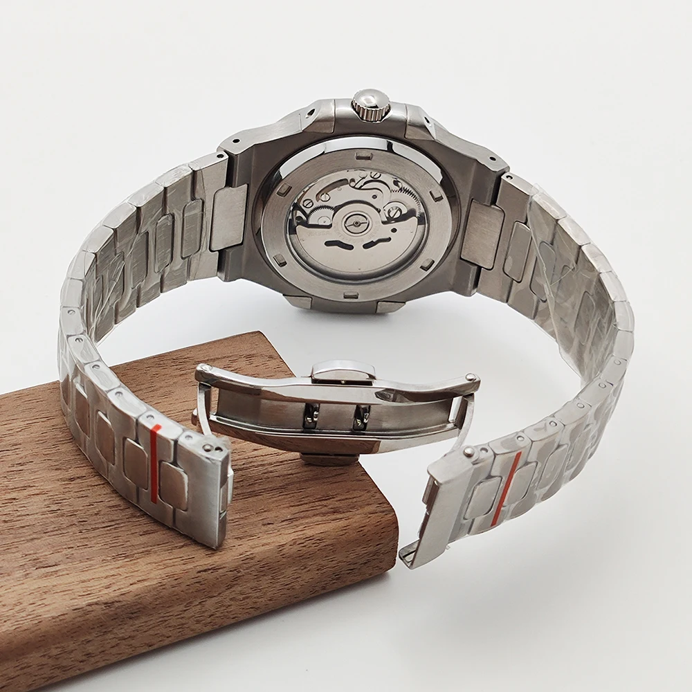 NH35 high-quality Nautilus style waterproof stainless steel men's and women's mechanical watch with NH35 movement installation