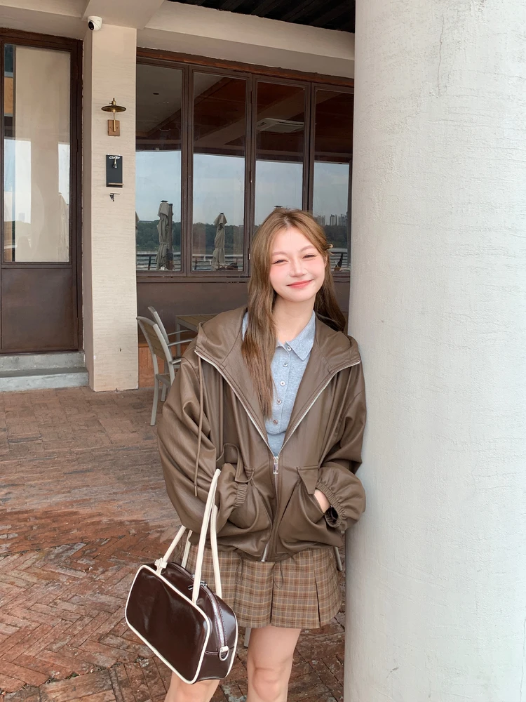 

Повседневная модная женская кожаная куртка с капюшоном, осенне-зимняя рабочая одежда, свободная посадка, пальто на молнии