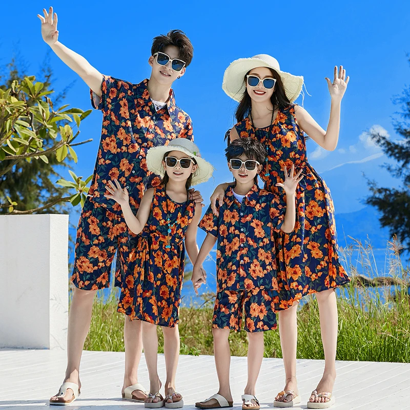 

Summer Beach Family Matching Outfits Mum Daughter Bohemian Dresses Dad Son Floral Shirts+Shorts Couple Clothing Set Holiday