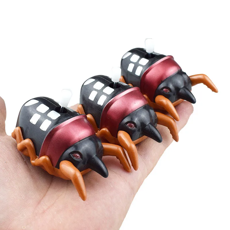 2Pcs Novelty Simulation Beetle Insect Clockwork Toys Creative Funny Wind-up Chain Walking Beetle Toy Children's Toys Gifts