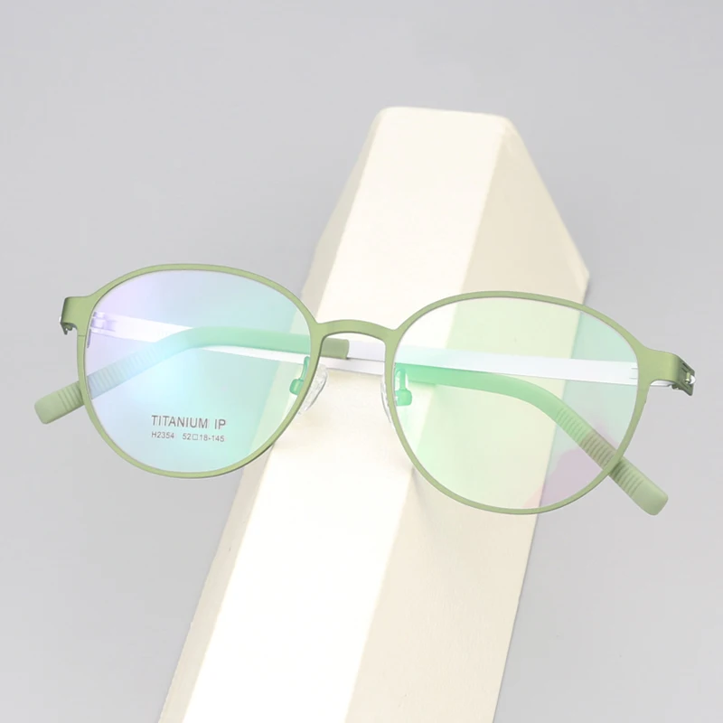

Fashion Women Handmade Eyeglasses Small Oval Titanium Glasses Ultra-light Frame Men Retro Women Myopia Eyewear Spectacles