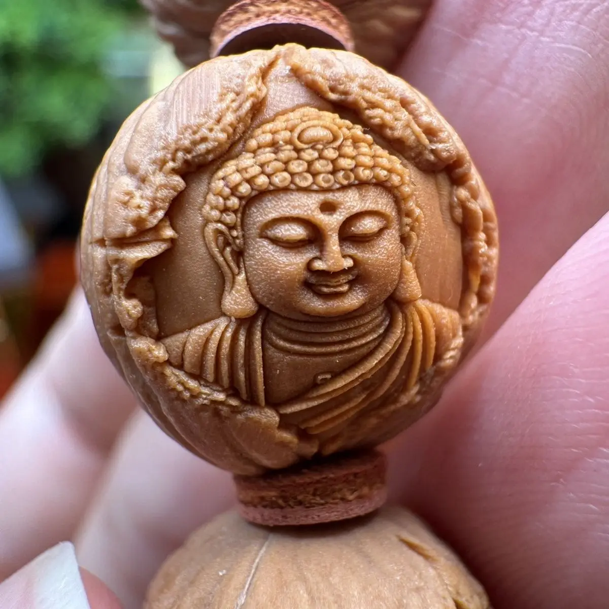 Traditional Chinese Style Hand Carved Buddha Monkey Head Walnut Beaded Bracelet Lucky Blessing Prayer Wrist Jewelry For Men Wome