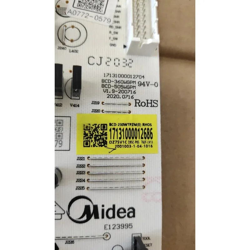 

Новая основная плата управления питанием (компьютерная плата) для холодильника Midea BCD-230WTPZME, артикул 17131000012686 LLL