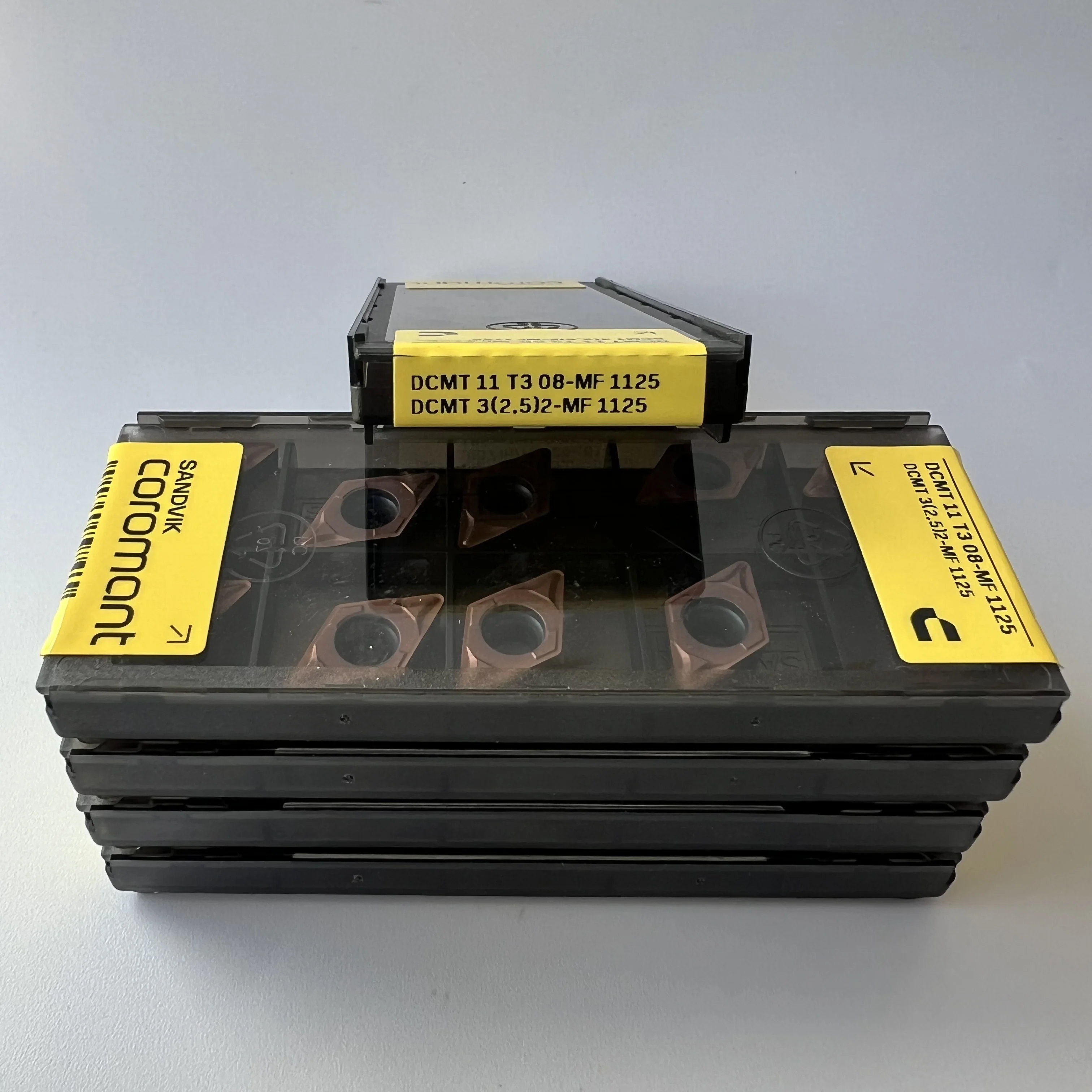 

DCMT11T308-MF 1125 / Original product CNC cemented carbide blade 10 Pcs