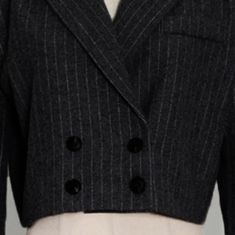 HKSH خريف جديد إمرأة أنيق أنيق متعدد الاستخدامات عادية مخطط ملابس منقوشة بكم طويل مزدوجة الصدر معطف قصير شيك السترة HK8449