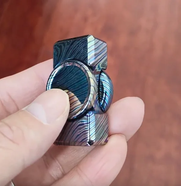 Used EDC KAP zircuti mini gyroscope fidget spinner metal decompression toy
