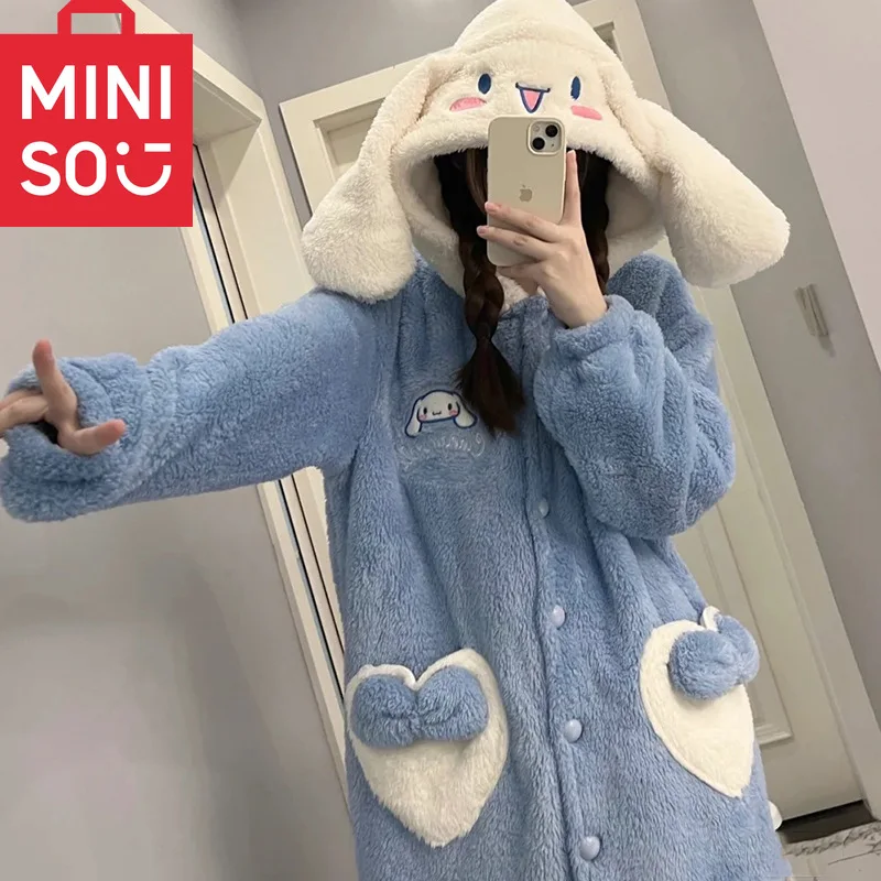 

MINISO Special Offer Anime Girl Plush Pajamas Kuromi Cinnamoroll Winter Extra Thick Coral Fleece Home Clothing Nightdress Cloth