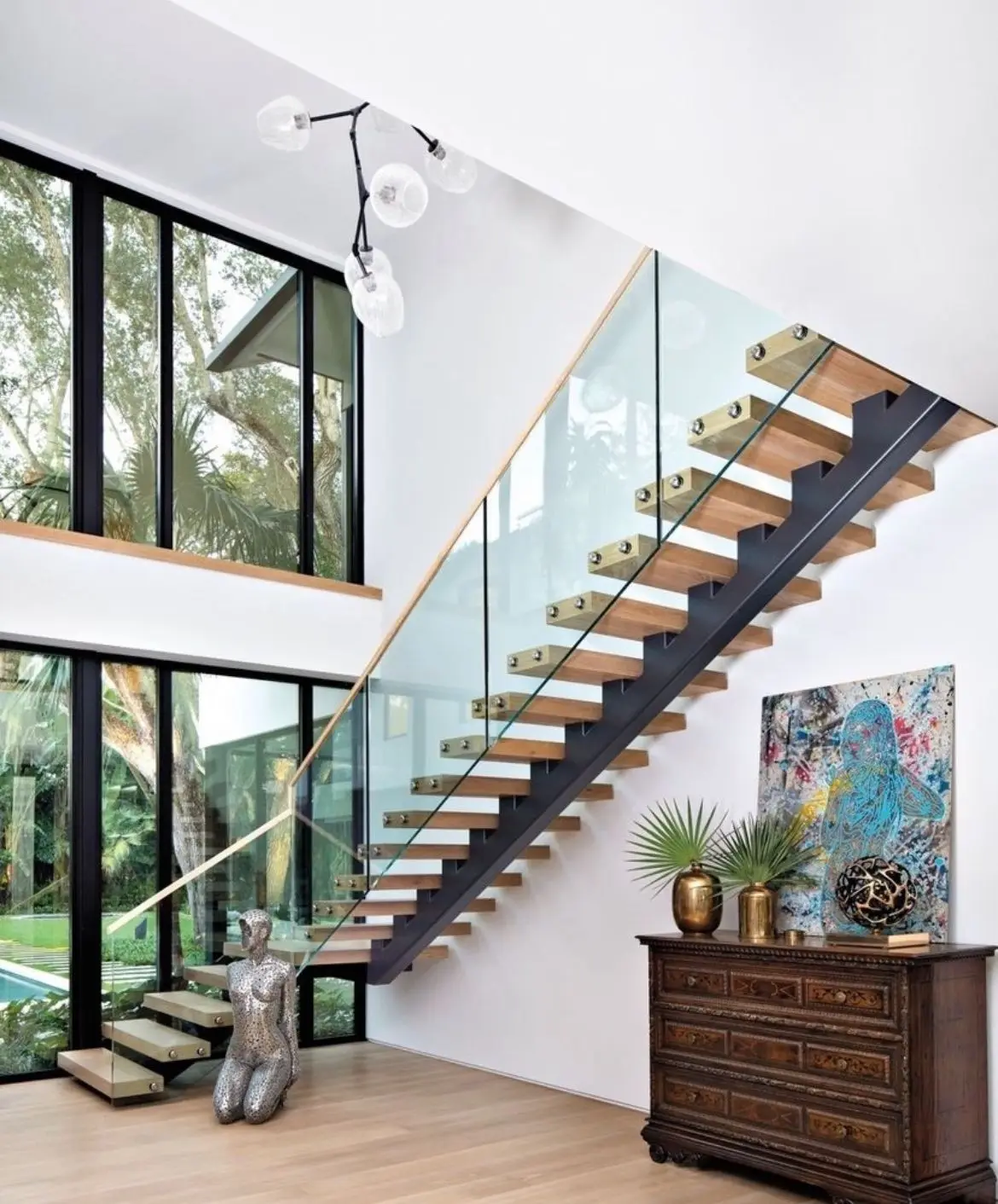 맞춤형 미국 캐나다 실내 직선형 강철 프레임 계단 모노 스트링거 디자인 플로팅 유리 계단