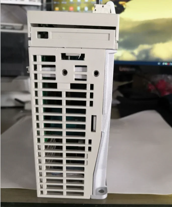 Servoazionamento CA Yaskawa originale Janpan SGDH-02AE-OY da 500 W