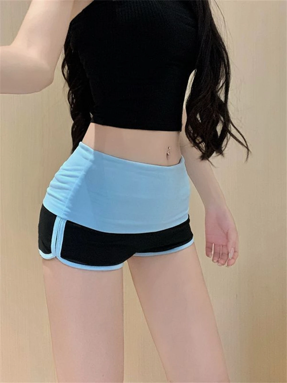 여성 섹시 스포츠 반바지 하이웨이스트 요가 반바지 한국 스타일 프레이드 여성 슬림 스트리트웨어 탄력 반바지 단색