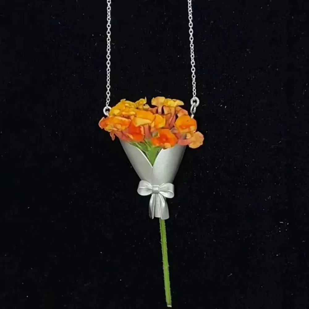 New Mini Flower Bouquet Vintage Wearable Flower Insert DIY Can Be Inserted Bouquet Pendant Jewelry Gift