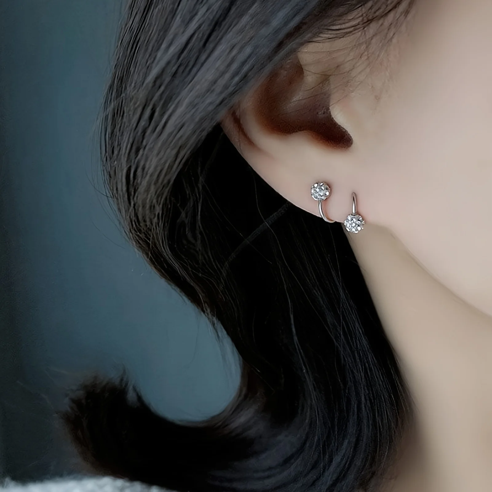 Fashionable and luxurious spherical earrings for women, with screw style S-shaped earrings, suitable for daily wear by women