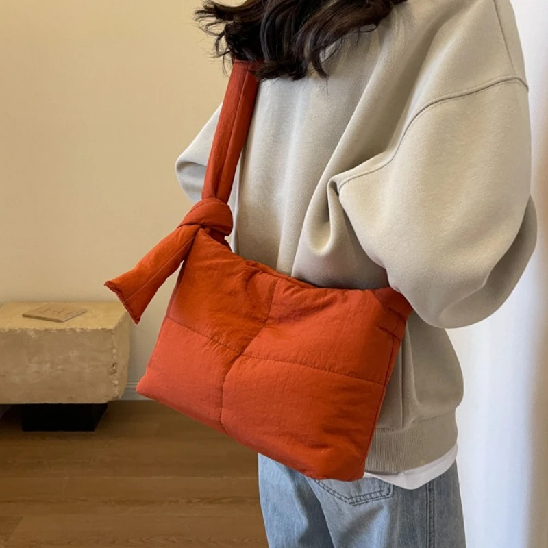 

Solid Color Shoulder Messenger Bags Large Capacity Down Cotton Padded Shopping Bag Lightweight Quilted Totes for Women Girls