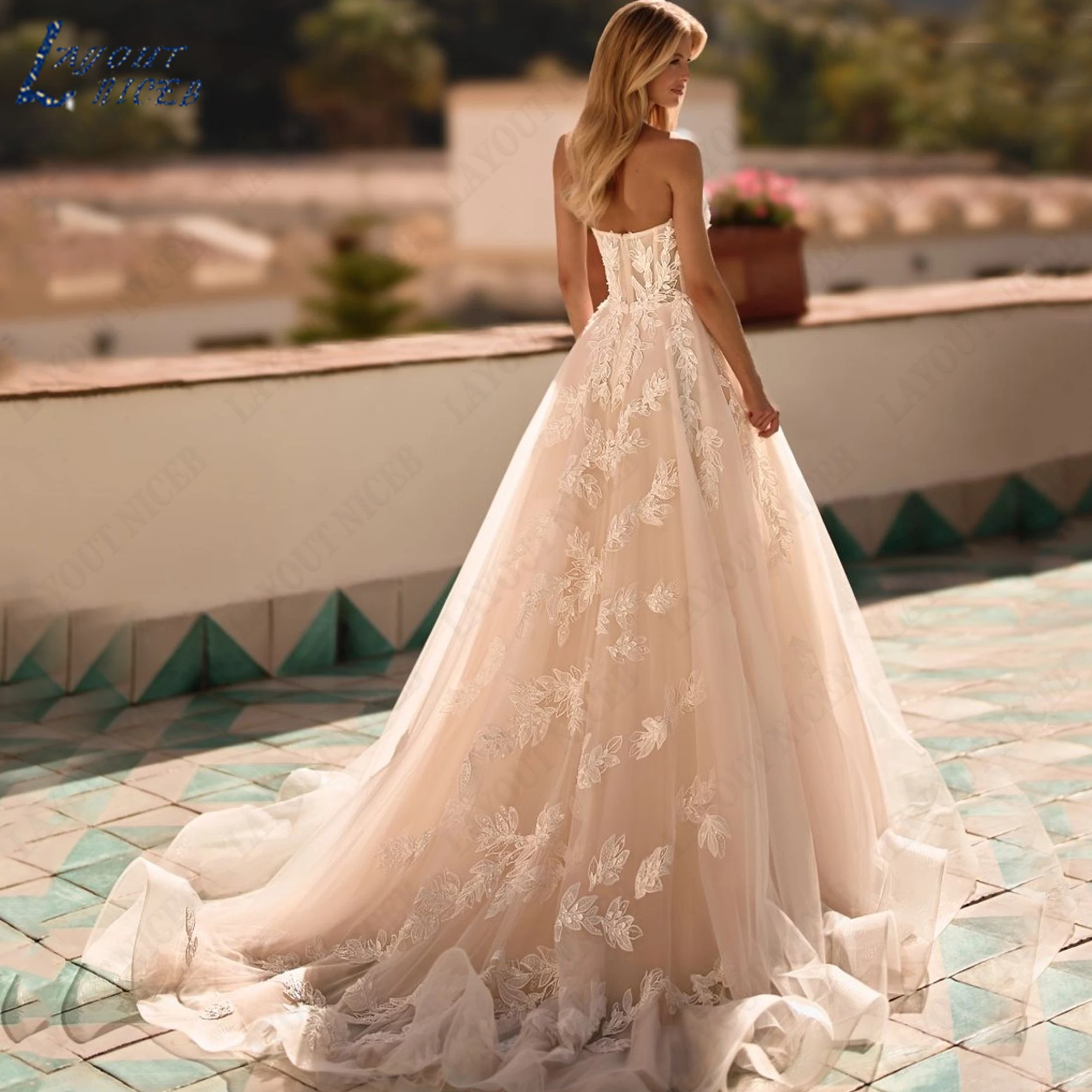 LAYOUT NICEB Customized Halter Tulle Lace Applique Wedding Gown Sleeveless A-Line Backless Bridal Dress For Luxury Marriage