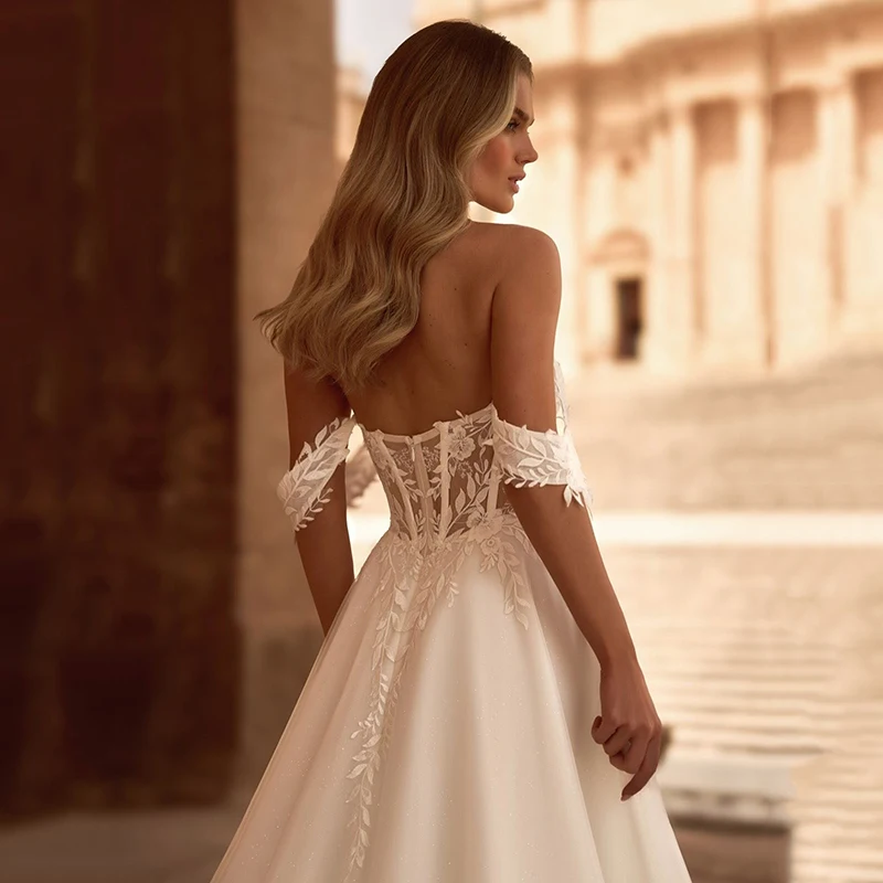 ชุดแต่งงานสไตล์โบฮีเมียนชายหาดแบบแปดแขนสำหรับผู้หญิง แขนกุด คอวี ทรงเอไลน์ ชุดเจ้าสาวสั่งตัดได้